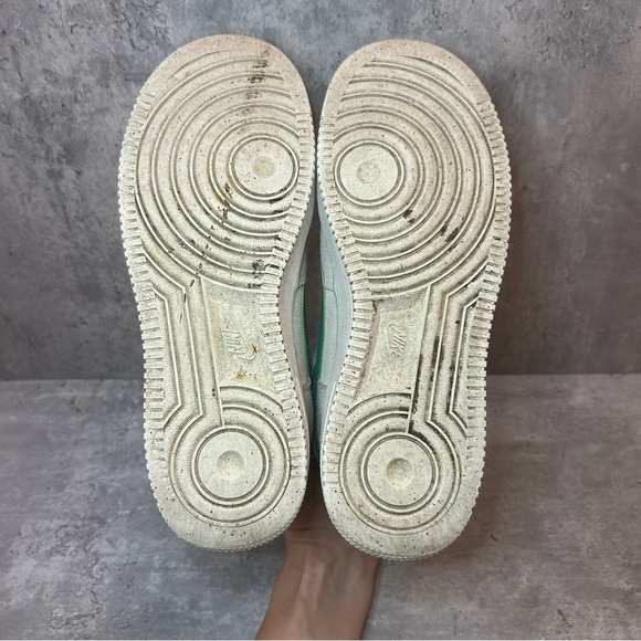 Nike Air Force 1 Hi SE Sneakers Womens sz 7 - grey - Picture 5 of 6